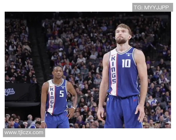 德阿隆福克斯引领国王崛起展现全能球员风采与未来潜力